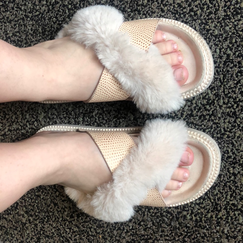 Sam Edelman fluffy croc slides